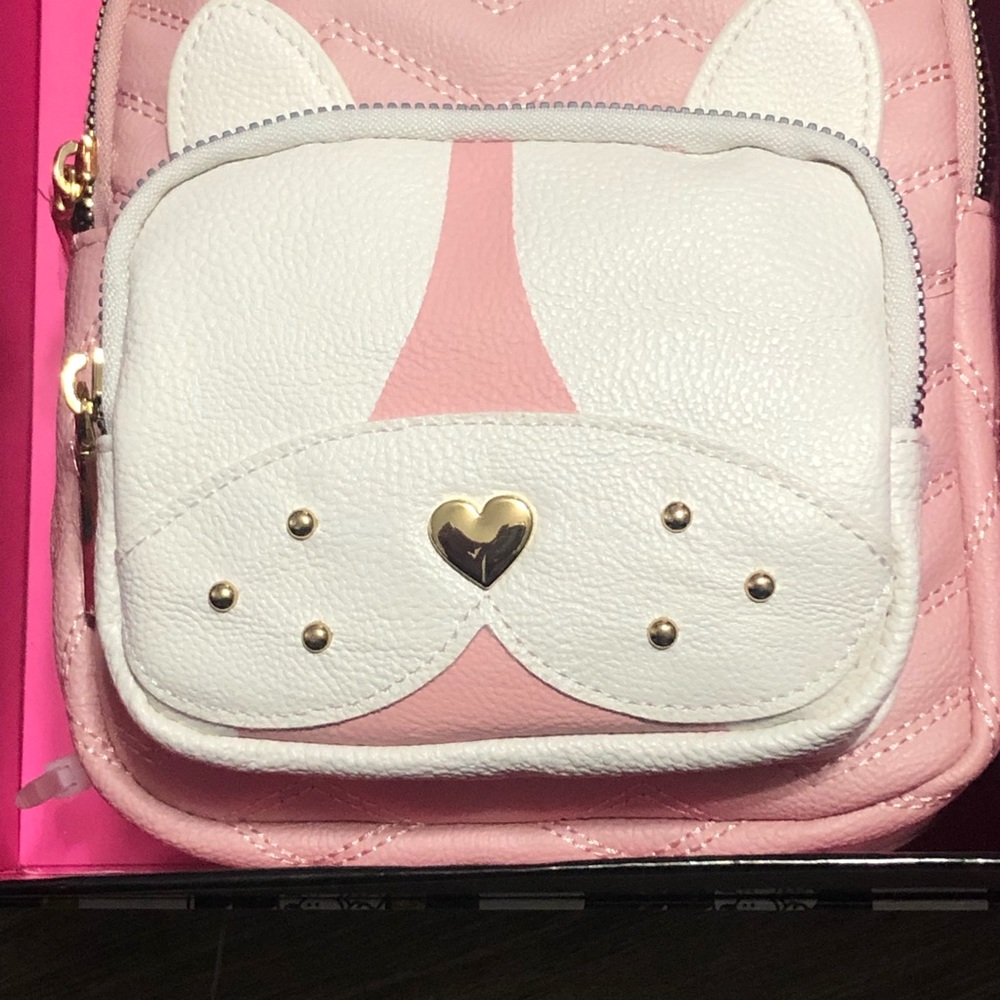 🛍🛍SOLD Betsey Johnson frenchie backpack - Picture 2 of 7